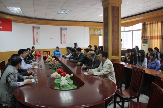 华球与淮安中哲集团隆重举行校企合作签约仪式