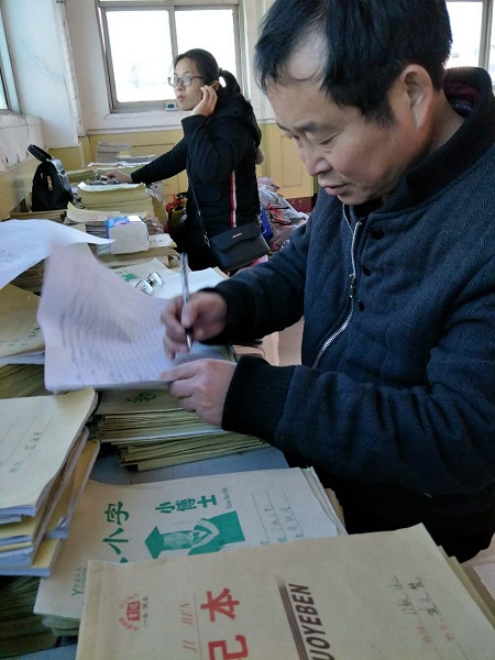 德育组进行作业教案检查活动