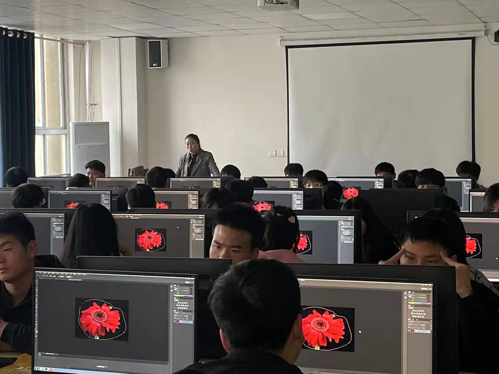 计算机专业部开展全员化听课活动