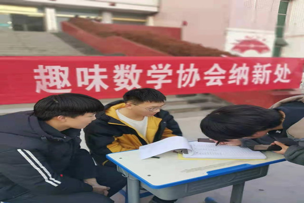 招贤纳士，追求卓越