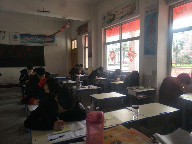 毕业班二模考试