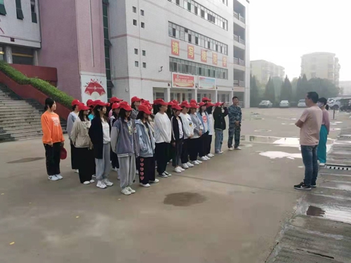 文明花开遍校园