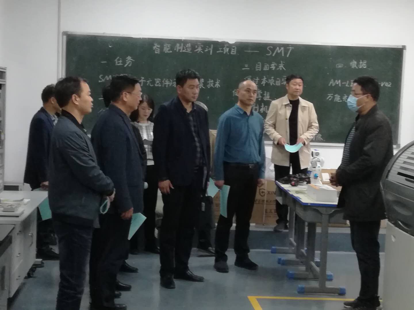 项城市人大执法检查组到我校调研