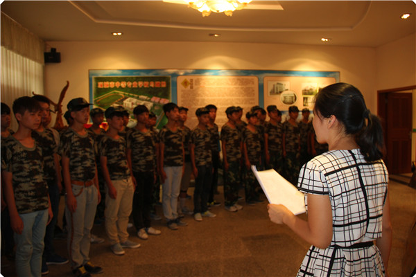 2014年秋季新生荣誉感和责任感主题教育