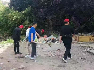 项城中专“创卫有我”志愿者活动之19秋计一班